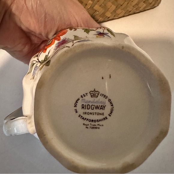 Vintage Ridgway Porcelain Creamer/Bud Vase/Decor - Picture 4 of 8